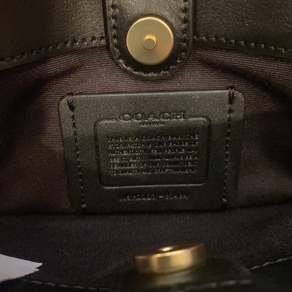 COACH Lillie Carryall In Signature Canvas - Picture 14 of 16